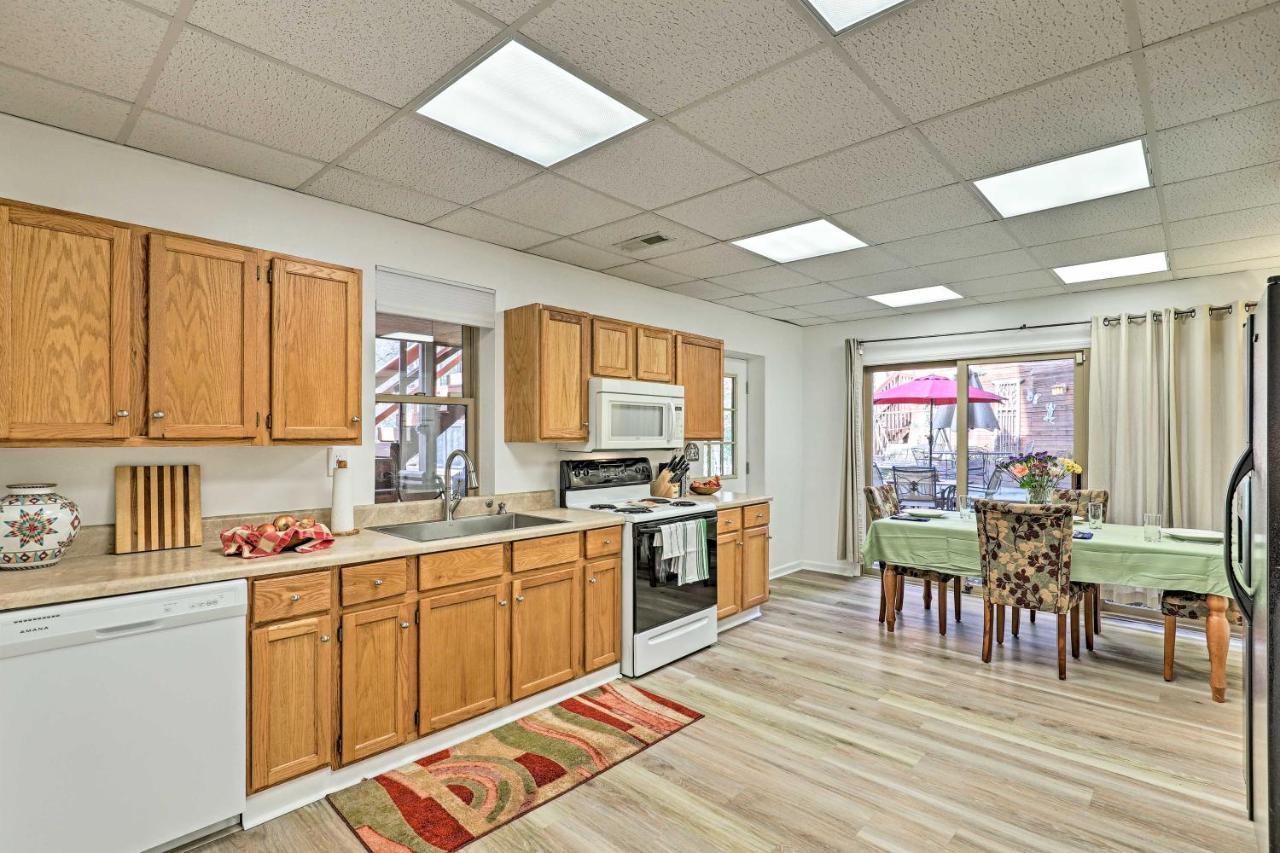 Asheville Mountain Getaway With Patio And Koi Pond! Dış mekan fotoğraf